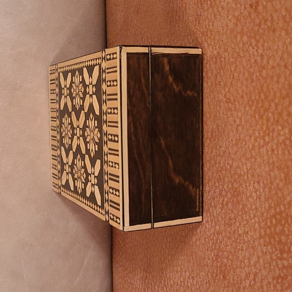 Straw wooden jewelry box - Picture 4 of 10